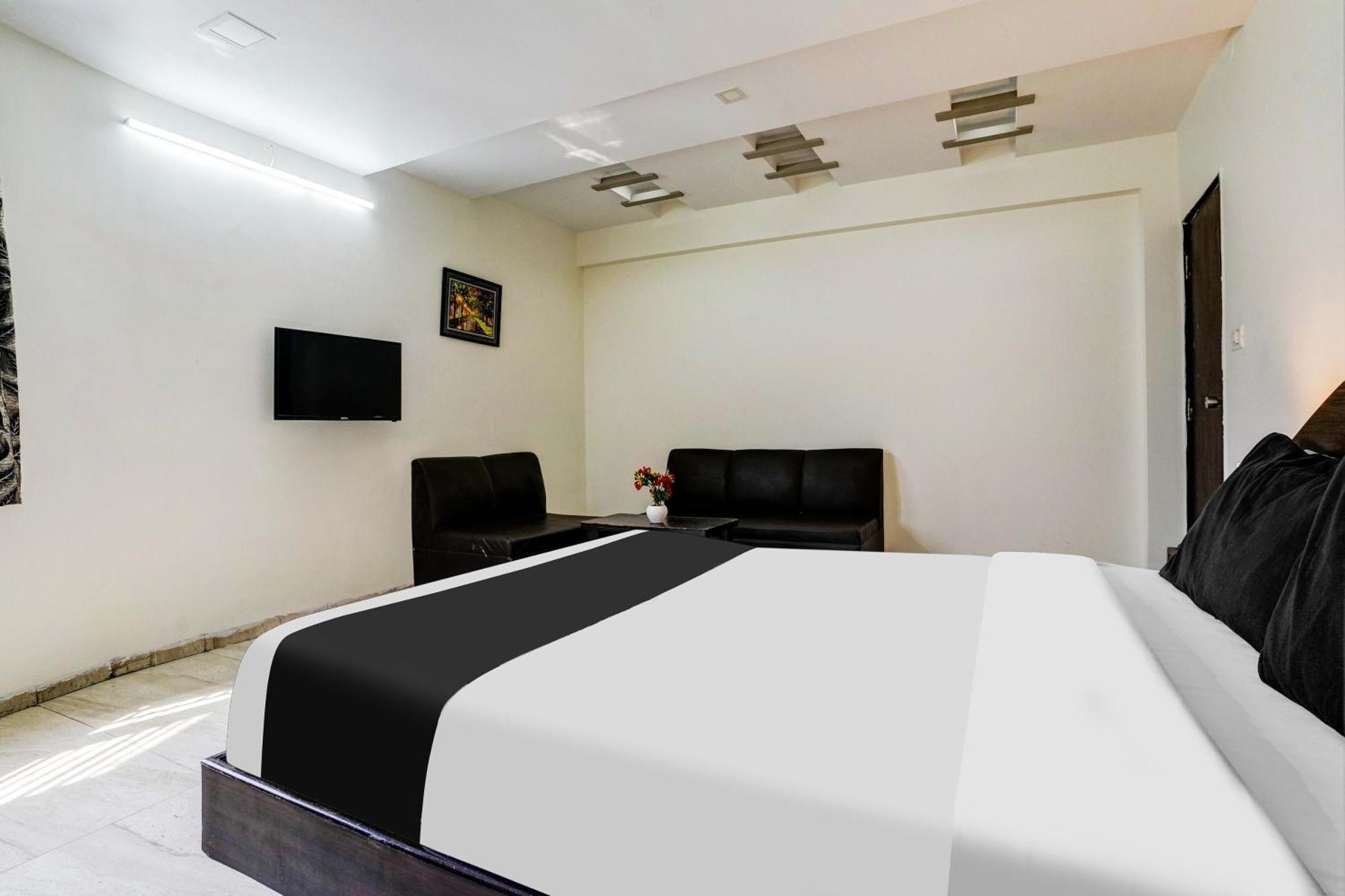 Super Hotel O Nashik Near Vijay Mamta Theatre Formerly Sahara Inn Exteriér fotografie
