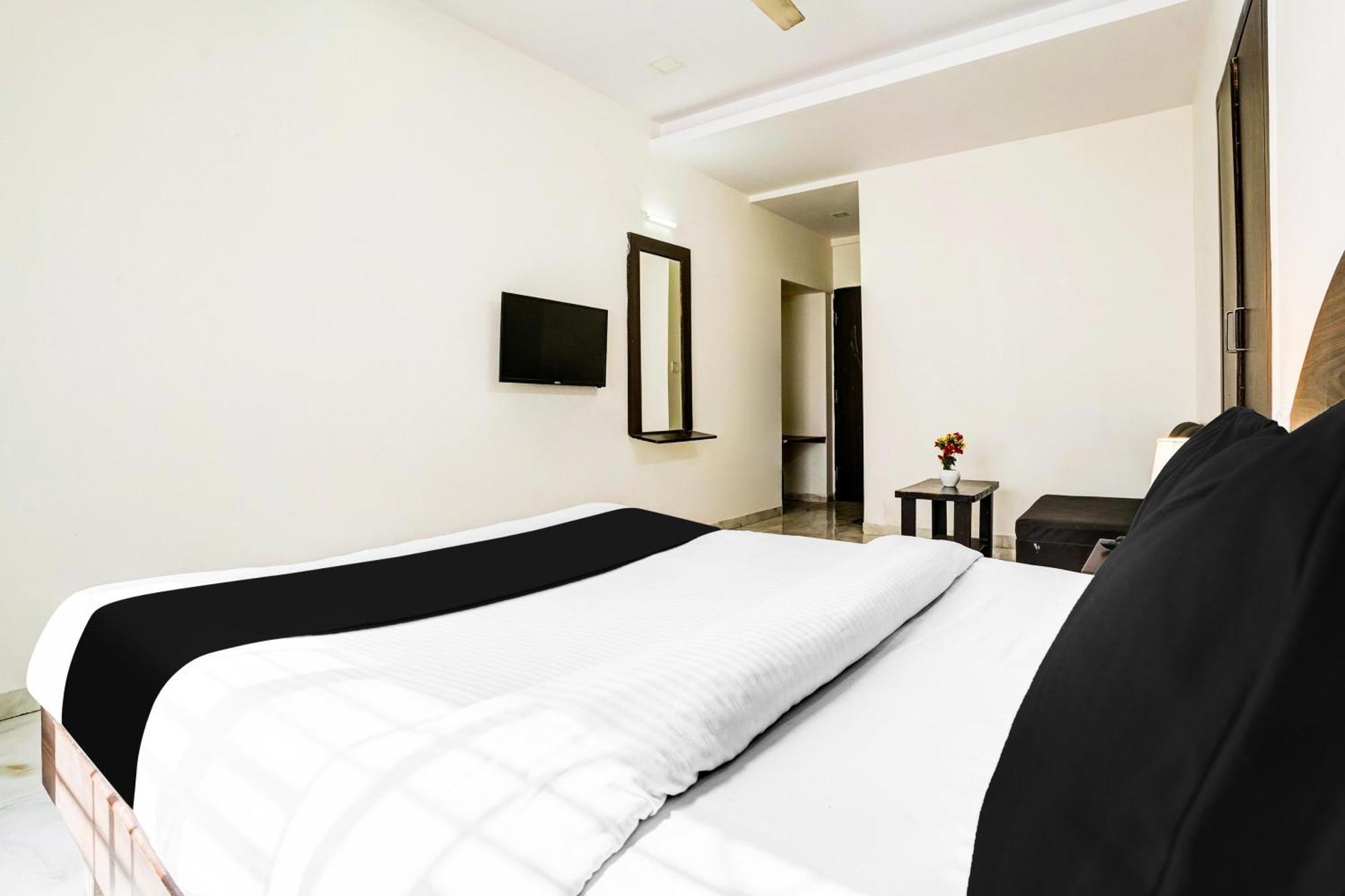 Super Hotel O Nashik Near Vijay Mamta Theatre Formerly Sahara Inn Exteriér fotografie